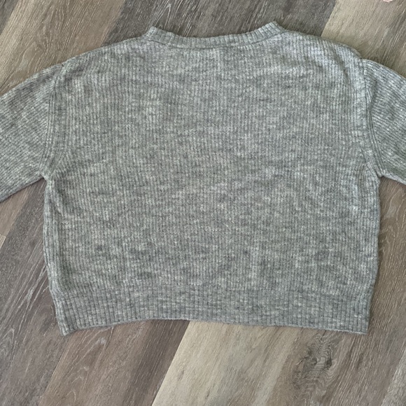 Divided Gray Sweater - Picture 5 of 5